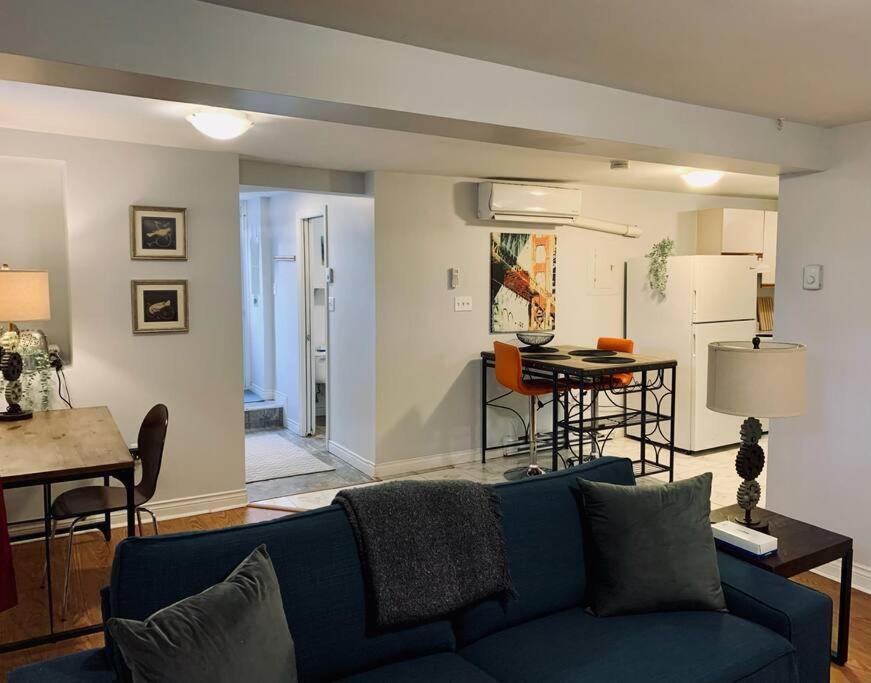 Xxx Old 238 Lovely 1-bedroom Unit In *
