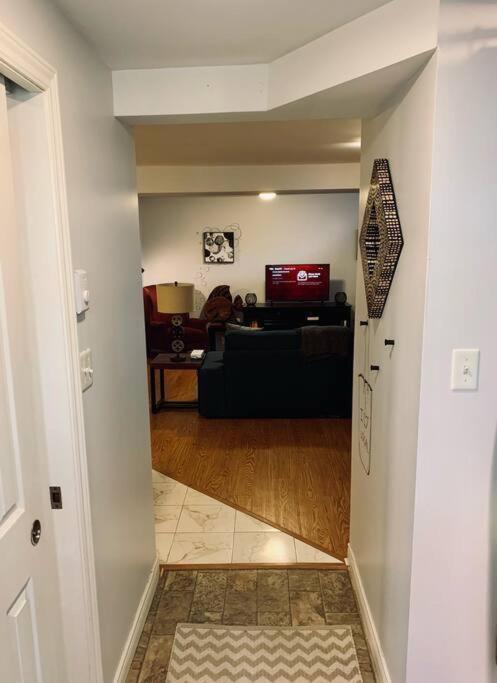 Apartment Xxx Old 238 Lovely 1-bedroom Unit In *