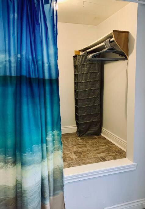Xxx Old 238 Lovely 1-bedroom Unit In Apartment Halifax