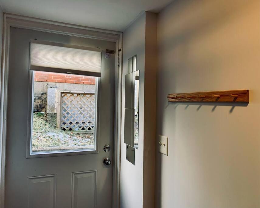 Xxx Old 238 Lovely 1-bedroom Unit In Apartment Halifax